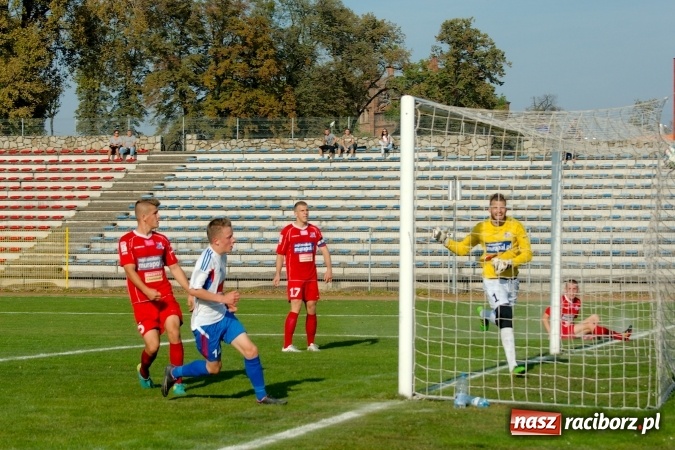 Zdjęcie w galerii na portalu naszraciborz.pl: IV liga: Unici tłem dla rezerw Podbeskidzia wiadomości z regionu