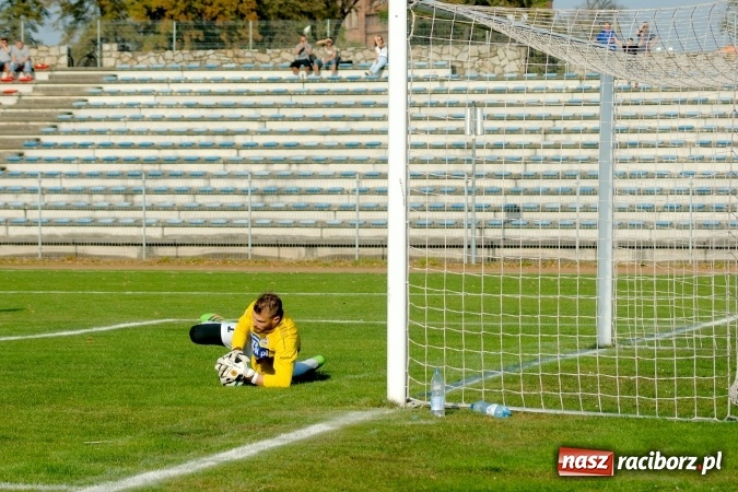 Zdjęcie w galerii na portalu naszraciborz.pl: IV liga: Unici tłem dla rezerw Podbeskidzia wiadomości z regionu