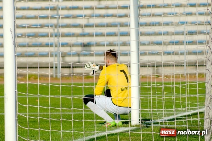 Zdjęcie w galerii na portalu naszraciborz.pl: IV liga: Unici tłem dla rezerw Podbeskidzia wiadomości z regionu