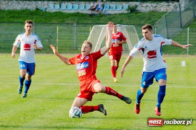 Zdjęcie w galerii na portalu naszraciborz.pl: IV liga: Unici tłem dla rezerw Podbeskidzia wiadomości z regionu