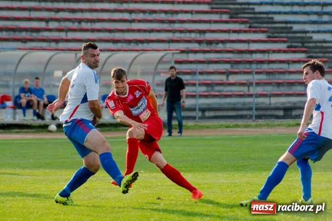 Zdjęcie w galerii na portalu naszraciborz.pl: IV liga: Unici tłem dla rezerw Podbeskidzia wiadomości z regionu