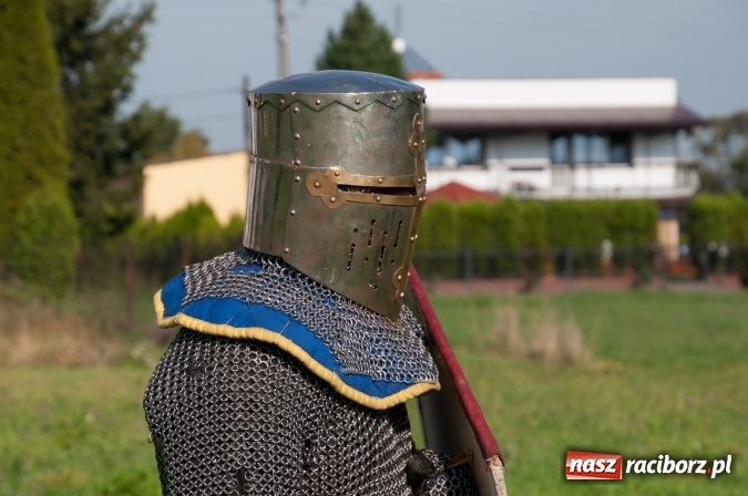 Zdjęcie w galerii na portalu naszraciborz.pl: Bawimy się historią... Grupa Rekonstrukcji Historycznej Armati świętowała mały jubileusz wiadomości z regionu