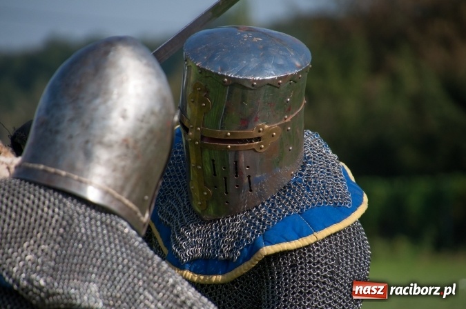 Zdjęcie w galerii na portalu naszraciborz.pl: Bawimy się historią... Grupa Rekonstrukcji Historycznej Armati świętowała mały jubileusz wiadomości z regionu