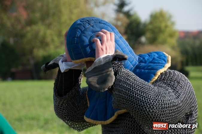 Zdjęcie w galerii na portalu naszraciborz.pl: Bawimy się historią... Grupa Rekonstrukcji Historycznej Armati świętowała mały jubileusz wiadomości z regionu