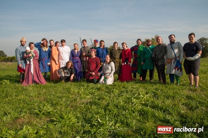 Zdjęcie w galerii na portalu naszraciborz.pl: Bawimy się historią... Grupa Rekonstrukcji Historycznej Armati świętowała mały jubileusz wiadomości z regionu