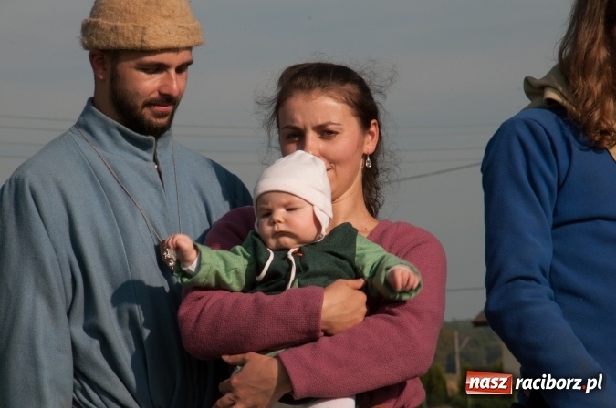 Zdjęcie w galerii na portalu naszraciborz.pl: Bawimy się historią... Grupa Rekonstrukcji Historycznej Armati świętowała mały jubileusz wiadomości z regionu