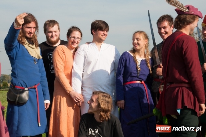 Zdjęcie w galerii na portalu naszraciborz.pl: Bawimy się historią... Grupa Rekonstrukcji Historycznej Armati świętowała mały jubileusz wiadomości z regionu