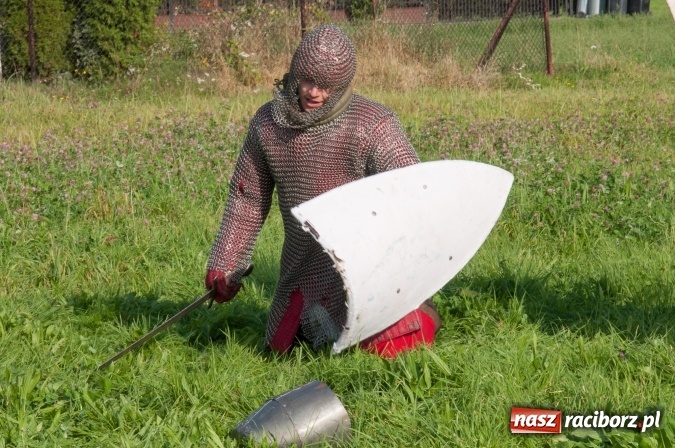 Zdjęcie w galerii na portalu naszraciborz.pl: Bawimy się historią... Grupa Rekonstrukcji Historycznej Armati świętowała mały jubileusz wiadomości z regionu