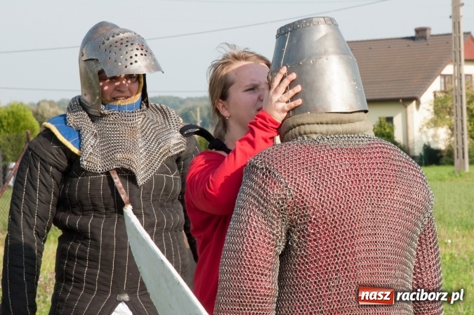 Zdjęcie w galerii na portalu naszraciborz.pl: Bawimy się historią... Grupa Rekonstrukcji Historycznej Armati świętowała mały jubileusz wiadomości z regionu
