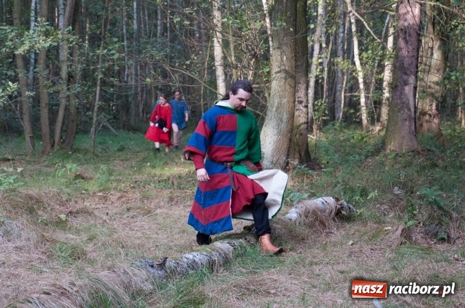 Zdjęcie w galerii na portalu naszraciborz.pl: Bawimy się historią... Grupa Rekonstrukcji Historycznej Armati świętowała mały jubileusz wiadomości z regionu