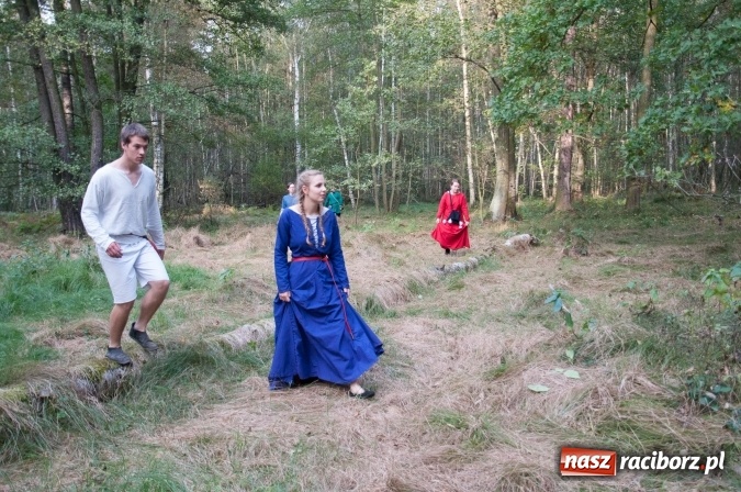 Zdjęcie w galerii na portalu naszraciborz.pl: Bawimy się historią... Grupa Rekonstrukcji Historycznej Armati świętowała mały jubileusz wiadomości z regionu