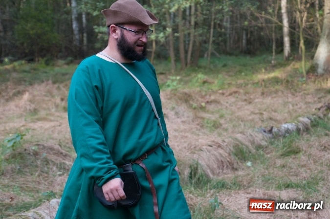 Zdjęcie w galerii na portalu naszraciborz.pl: Bawimy się historią... Grupa Rekonstrukcji Historycznej Armati świętowała mały jubileusz wiadomości z regionu