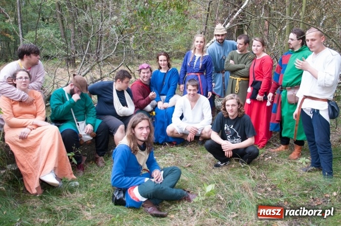 Zdjęcie w galerii na portalu naszraciborz.pl: Bawimy się historią... Grupa Rekonstrukcji Historycznej Armati świętowała mały jubileusz wiadomości z regionu