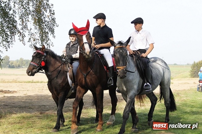 Zdjęcie w galerii na portalu naszraciborz.pl: Piknik św. Huberta w gminie Kornowac wiadomości z regionu