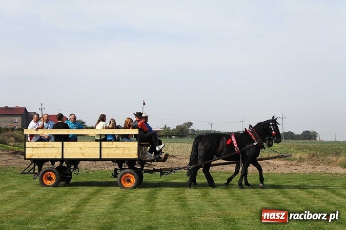Zdjęcie w galerii na portalu naszraciborz.pl: Piknik św. Huberta w gminie Kornowac wiadomości z regionu