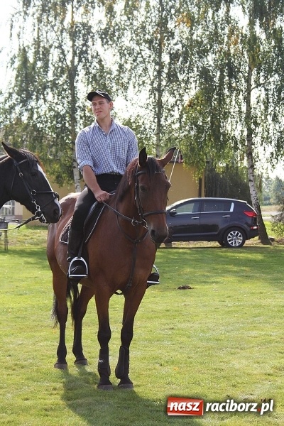 Zdjęcie w galerii na portalu naszraciborz.pl: Piknik św. Huberta w gminie Kornowac wiadomości z regionu