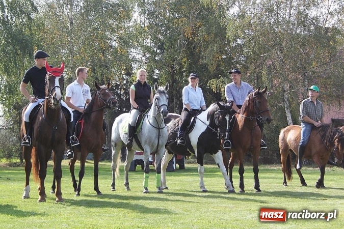 Zdjęcie w galerii na portalu naszraciborz.pl: Piknik św. Huberta w gminie Kornowac wiadomości z regionu