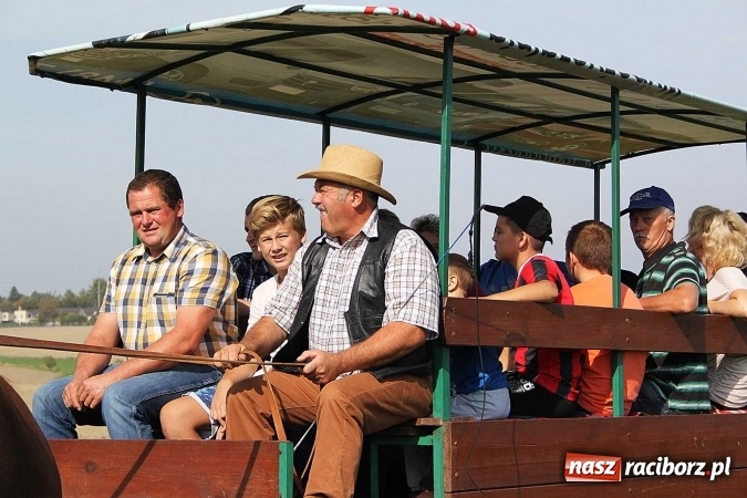 Zdjęcie w galerii na portalu naszraciborz.pl: Piknik św. Huberta w gminie Kornowac wiadomości z regionu