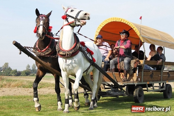 Zdjęcie w galerii na portalu naszraciborz.pl: Piknik św. Huberta w gminie Kornowac wiadomości z regionu