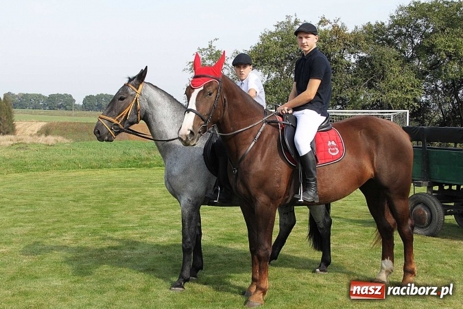 Zdjęcie w galerii na portalu naszraciborz.pl: Piknik św. Huberta w gminie Kornowac wiadomości z regionu