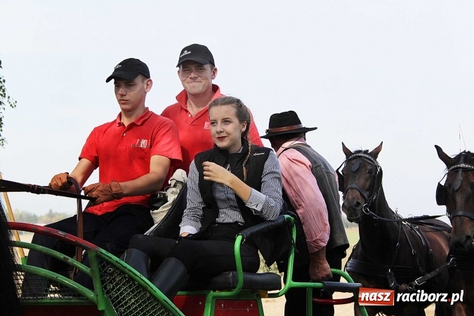 Zdjęcie w galerii na portalu naszraciborz.pl: Piknik św. Huberta w gminie Kornowac wiadomości z regionu