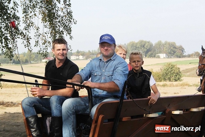 Zdjęcie w galerii na portalu naszraciborz.pl: Piknik św. Huberta w gminie Kornowac wiadomości z regionu