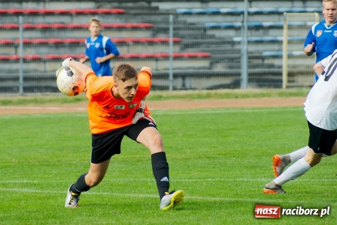 Zdjęcie w galerii na portalu naszraciborz.pl: Juniorzy Unii na szóstkę wiadomości z regionu