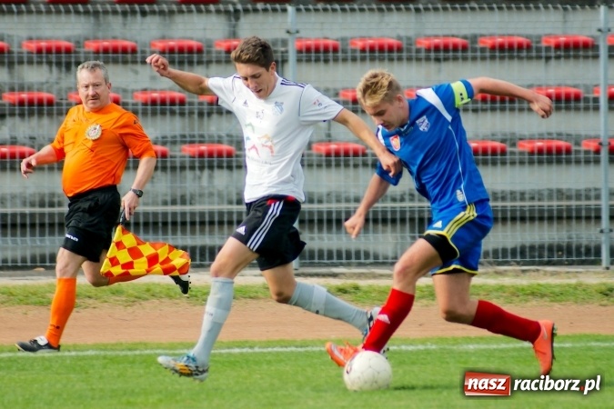 Zdjęcie w galerii na portalu naszraciborz.pl: Juniorzy Unii na szóstkę wiadomości z regionu