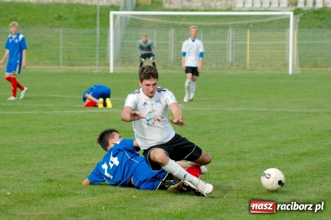 Zdjęcie w galerii na portalu naszraciborz.pl: Juniorzy Unii na szóstkę wiadomości z regionu