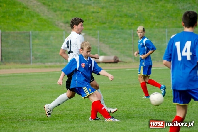 Zdjęcie w galerii na portalu naszraciborz.pl: Juniorzy Unii na szóstkę wiadomości z regionu