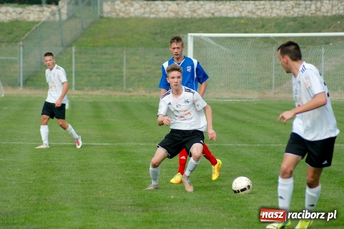 Zdjęcie w galerii na portalu naszraciborz.pl: Juniorzy Unii na szóstkę wiadomości z regionu