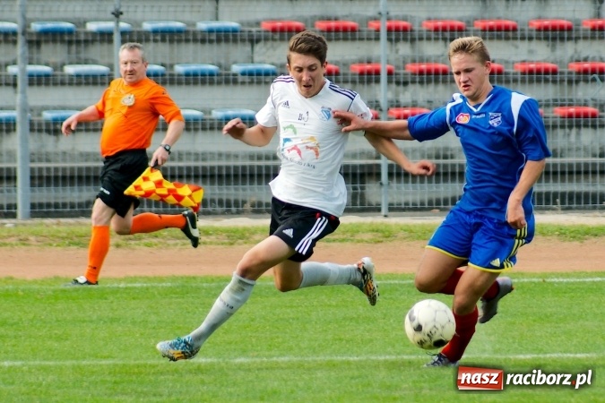 Zdjęcie w galerii na portalu naszraciborz.pl: Juniorzy Unii na szóstkę wiadomości z regionu