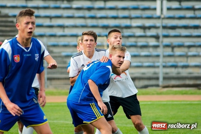 Zdjęcie w galerii na portalu naszraciborz.pl: Juniorzy Unii na szóstkę wiadomości z regionu