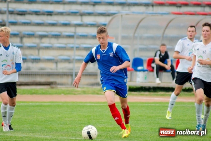 Zdjęcie w galerii na portalu naszraciborz.pl: Juniorzy Unii na szóstkę wiadomości z regionu