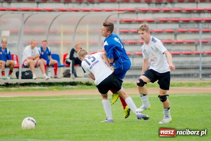 Zdjęcie w galerii na portalu naszraciborz.pl: Juniorzy Unii na szóstkę wiadomości z regionu