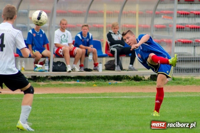Zdjęcie w galerii na portalu naszraciborz.pl: Juniorzy Unii na szóstkę wiadomości z regionu