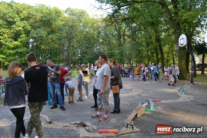Zdjęcie w galerii na portalu naszraciborz.pl: W Kuźni Raciborskiej odbyły się VI Mistrzostwa Świata Gry w Kapsle wiadomości z regionu