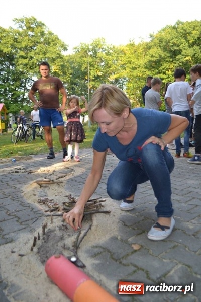 Zdjęcie w galerii na portalu naszraciborz.pl: W Kuźni Raciborskiej odbyły się VI Mistrzostwa Świata Gry w Kapsle wiadomości z regionu