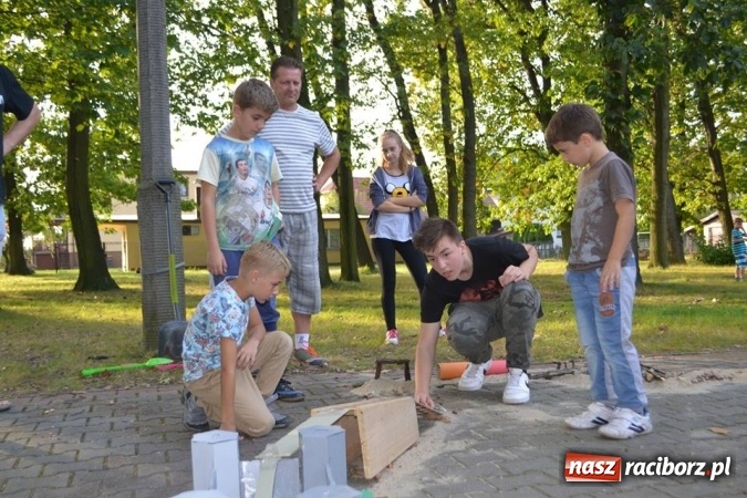 Zdjęcie w galerii na portalu naszraciborz.pl: W Kuźni Raciborskiej odbyły się VI Mistrzostwa Świata Gry w Kapsle wiadomości z regionu