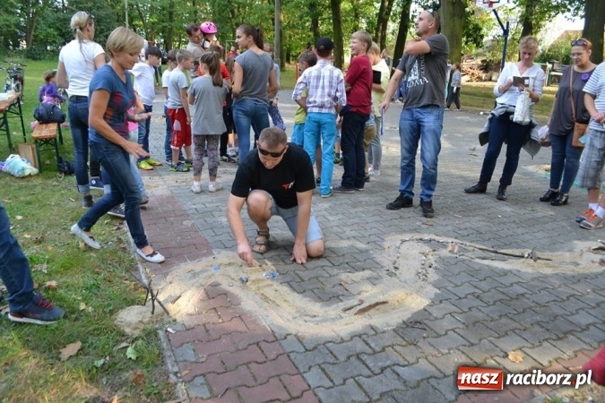 Zdjęcie w galerii na portalu naszraciborz.pl: W Kuźni Raciborskiej odbyły się VI Mistrzostwa Świata Gry w Kapsle wiadomości z regionu
