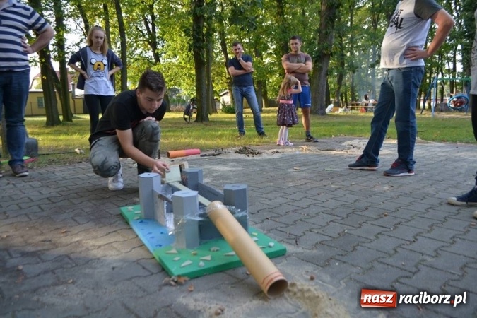 Zdjęcie w galerii na portalu naszraciborz.pl: W Kuźni Raciborskiej odbyły się VI Mistrzostwa Świata Gry w Kapsle wiadomości z regionu