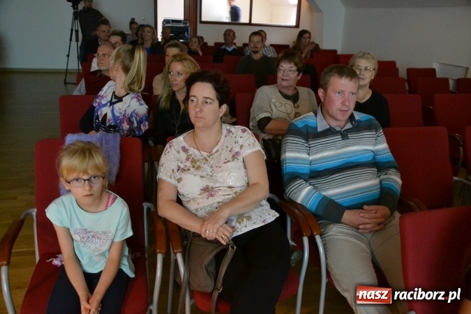 Zdjęcie w galerii na portalu naszraciborz.pl: Na zamku podsumowano Festiwal Multidyscyplinarny Racibórz 2016 wiadomości z regionu