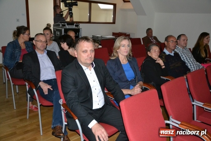 Zdjęcie w galerii na portalu naszraciborz.pl: Na zamku podsumowano Festiwal Multidyscyplinarny Racibórz 2016 wiadomości z regionu