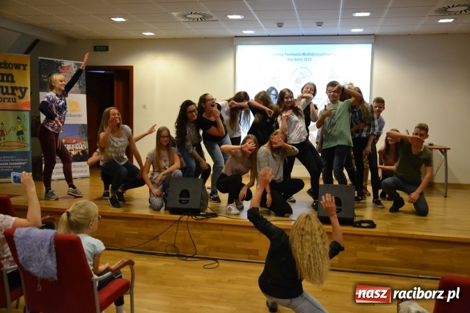 Zdjęcie w galerii na portalu naszraciborz.pl: Na zamku podsumowano Festiwal Multidyscyplinarny Racibórz 2016 wiadomości z regionu