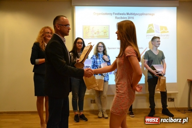 Zdjęcie w galerii na portalu naszraciborz.pl: Na zamku podsumowano Festiwal Multidyscyplinarny Racibórz 2016 wiadomości z regionu