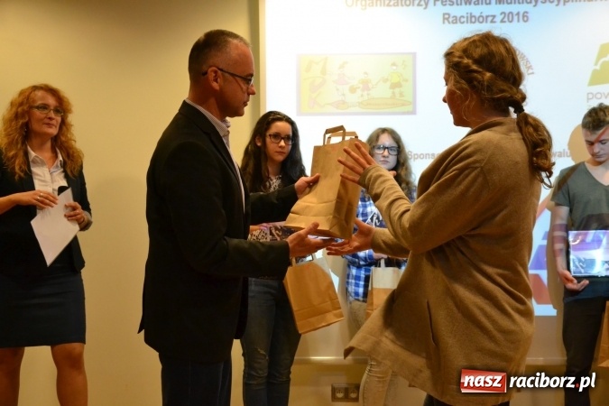 Zdjęcie w galerii na portalu naszraciborz.pl: Na zamku podsumowano Festiwal Multidyscyplinarny Racibórz 2016 wiadomości z regionu