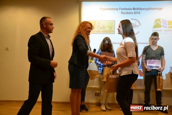 Zdjęcie w galerii na portalu naszraciborz.pl: Na zamku podsumowano Festiwal Multidyscyplinarny Racibórz 2016 wiadomości z regionu