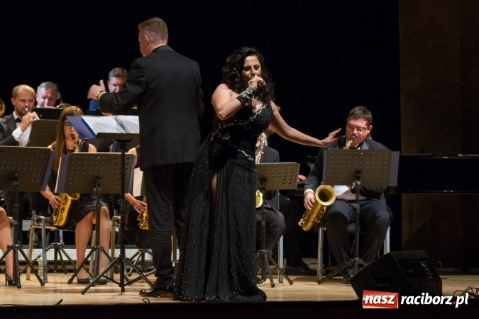 Zdjęcie w galerii na portalu naszraciborz.pl: Międzynarodowy Dzień Muzyki w Raciborzu. RCK zaprosił do krainy operetki  wiadomości z regionu