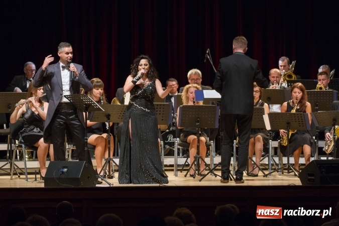 Zdjęcie w galerii na portalu naszraciborz.pl: Międzynarodowy Dzień Muzyki w Raciborzu. RCK zaprosił do krainy operetki  wiadomości z regionu