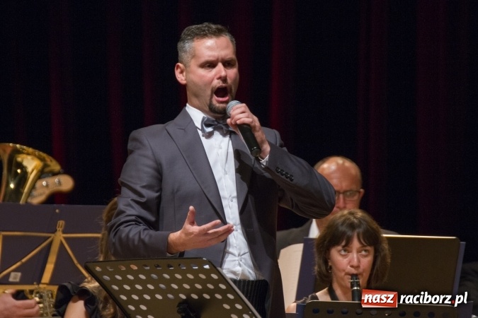 Zdjęcie w galerii na portalu naszraciborz.pl: Międzynarodowy Dzień Muzyki w Raciborzu. RCK zaprosił do krainy operetki  wiadomości z regionu